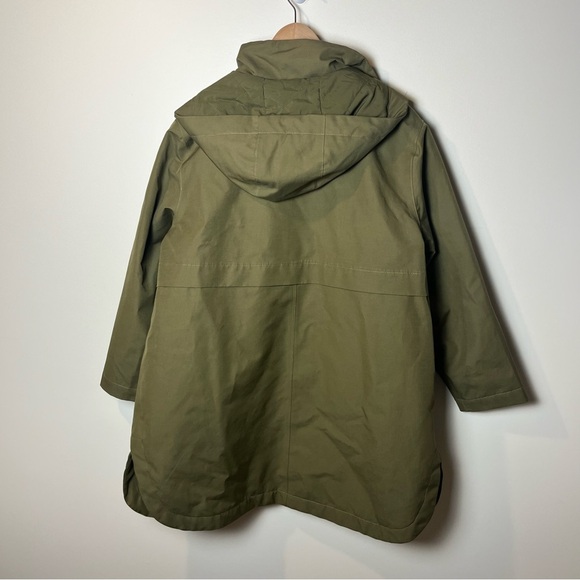 Boden Waterproof Borg Lined Parka in Basil Green ***NO LINING*** | size 10P - Picture 12 of 12